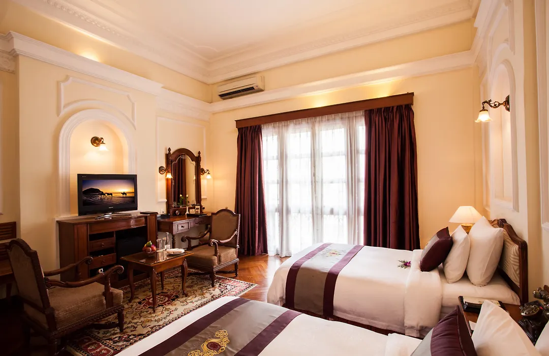Hotel Majestic Saigon-1